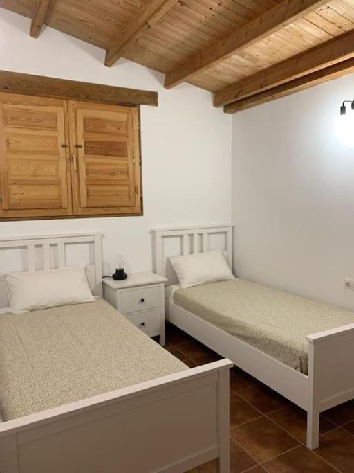 La Llobatera Casa Rural Les Coves de Vinroma Eksteriør bilde